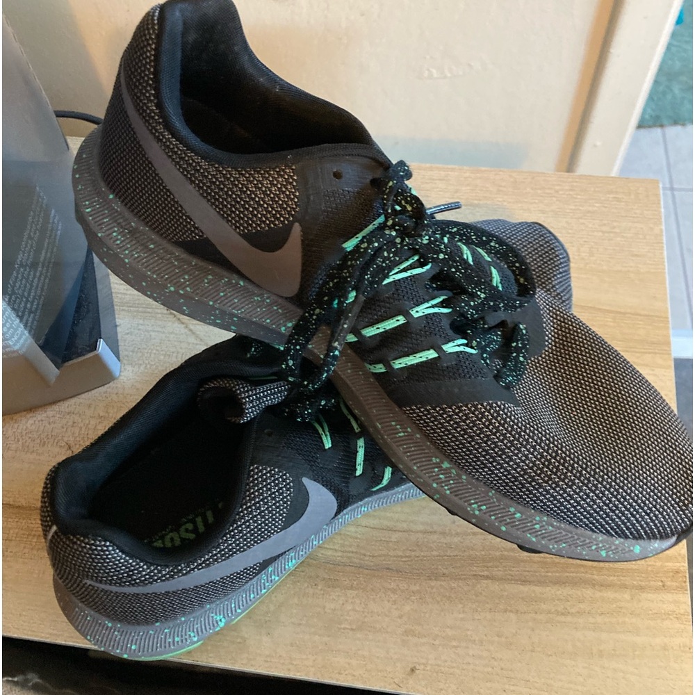 Lightly used Nike shoes